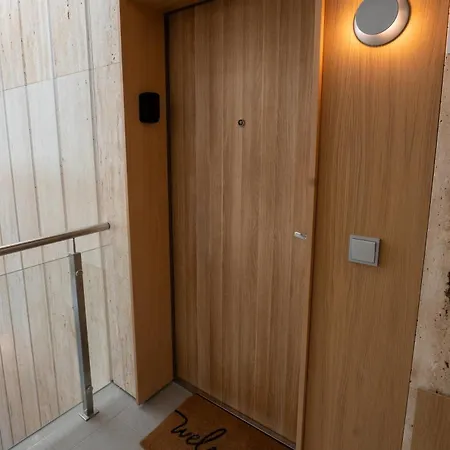 Basanaviciaus Apartamentai Su Balkonu Ir Nemokamu Parkingu Appartement Palanga